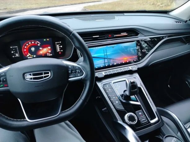 Geely Atlas Pro 2022 — миниатюра 3