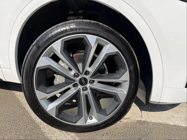 Audi Q5 Sportback 2022 — миниатюра 3