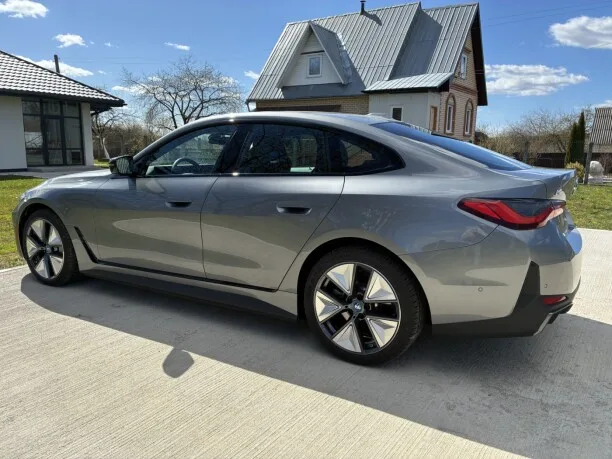 BMW i4 2024 — миниатюра 2