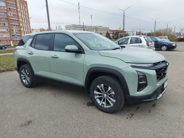 Chevrolet Equinox 2024 — фото 1, купить с доставкой в Москву