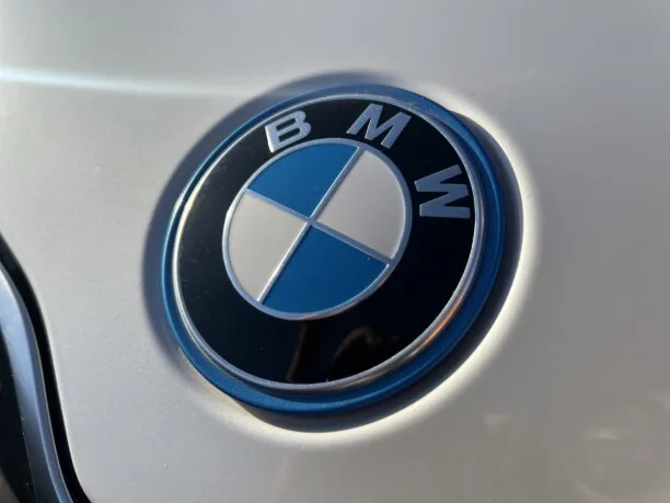 BMW iX1 2024 — миниатюра 5