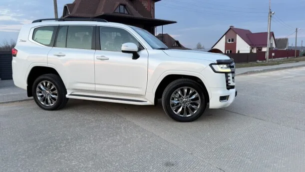 Toyota Land Cruiser 2022 — миниатюра 2