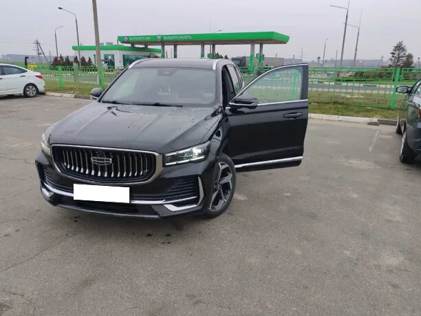 Geely Xingyue L 2022 — миниатюра 3