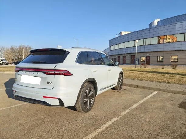 Geely Xingyue L 2023 — миниатюра 5