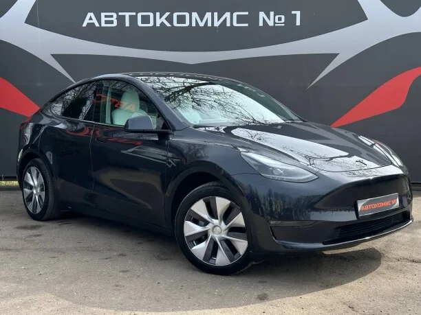 Tesla Model Y 2024 — фото 1, купить с доставкой в Москву
