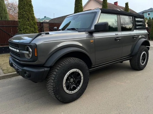 Ford Bronco 2022 — фото 1, купить с доставкой в Москву