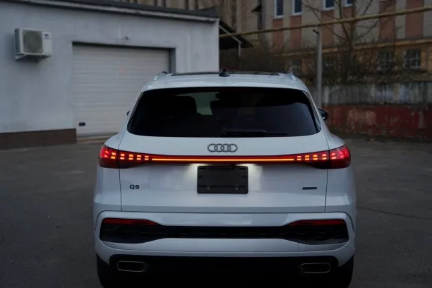 Audi Q5 2025 — миниатюра 2