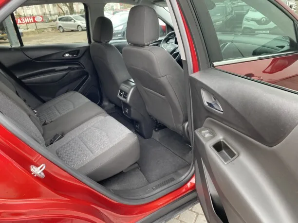 Chevrolet Equinox 2023 — миниатюра 3