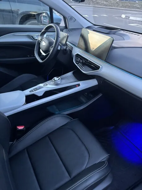 Geely Geometry C 2023 — миниатюра 3