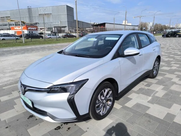 Buick Velite 6 2024 — фото 1, купить с доставкой в Москву
