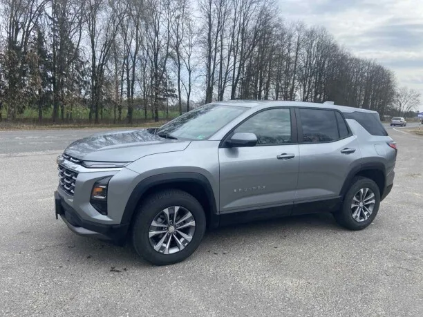 Chevrolet Equinox 2025 — фото 1, купить с доставкой в Москву