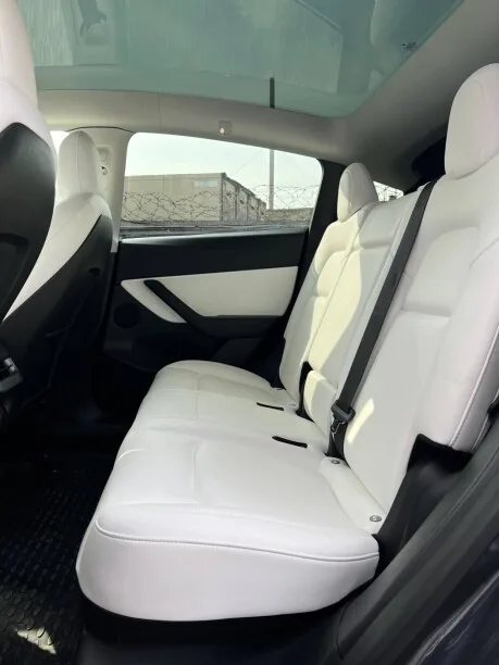 Tesla Model Y 2022 — миниатюра 3