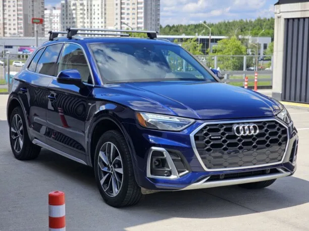 Audi Q5 2022 — фото 1, купить с доставкой в Москву