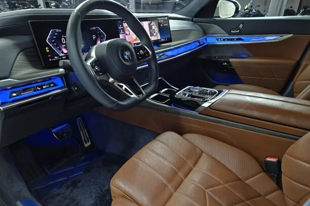 BMW 7 серия 2022 — миниатюра 3