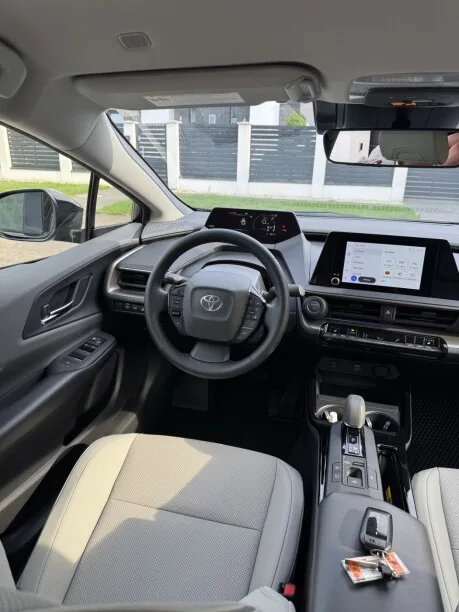 Toyota Prius 2023 — миниатюра 3