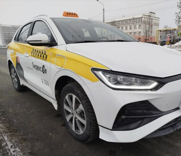 BYD E2 2025 — миниатюра 3