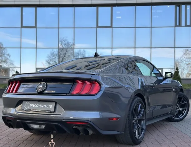 Ford Mustang 2022 — миниатюра 2