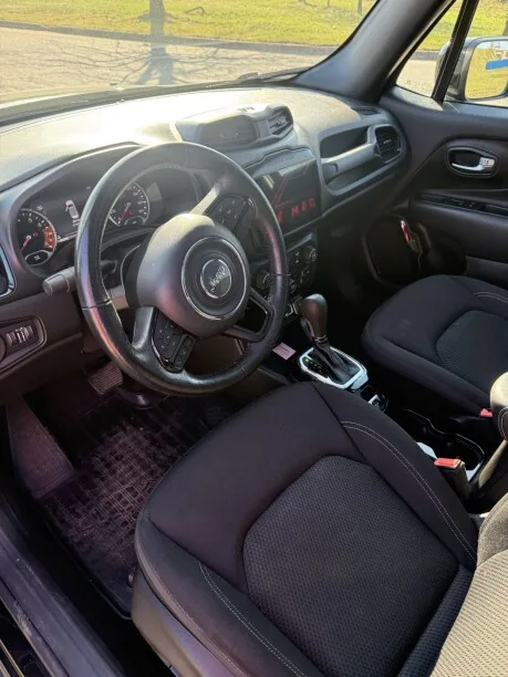 Jeep Renegade 2022 — миниатюра 3