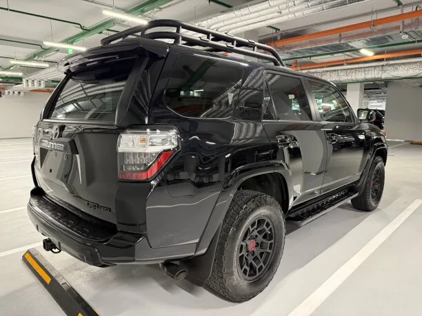 Toyota 4 Runner 2022 — миниатюра 2
