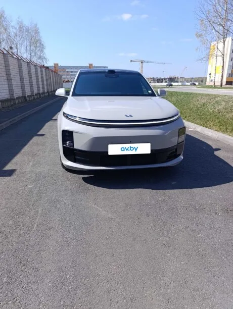 Li Auto L6 2025 — миниатюра 3