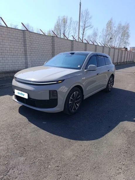 Li Auto L6 2025 — миниатюра 5