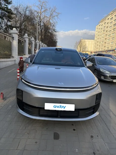 Li Auto L6 2024 — миниатюра 3
