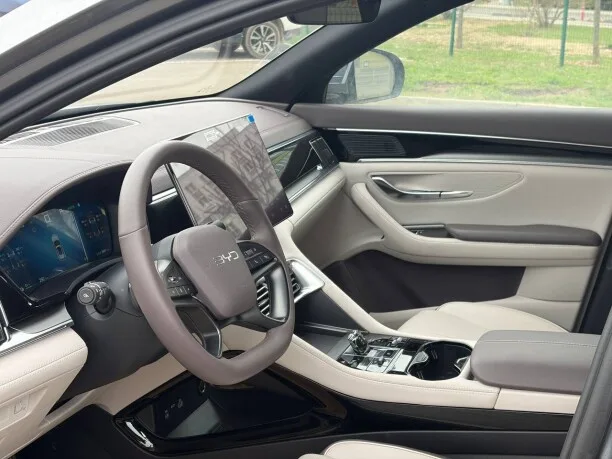 BYD Song PLUS EV 2025 — миниатюра 2