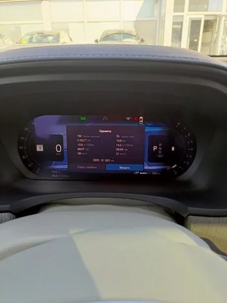 Volvo V90 Cross Country 2023 — миниатюра 3