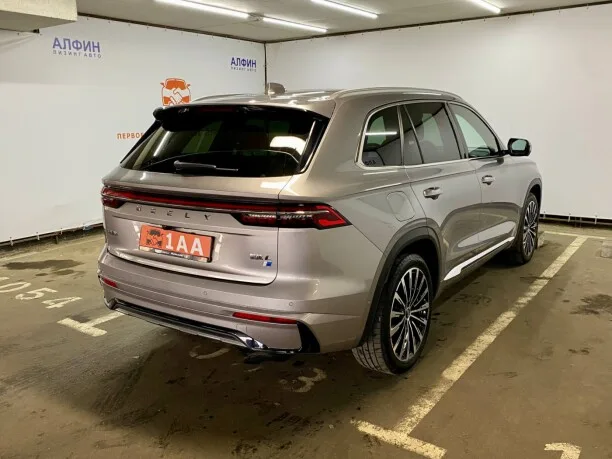 Geely Xingyue L 2024 — миниатюра 4