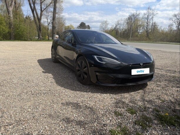 Tesla Model S 2022