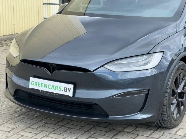 Tesla Model X 2022 — миниатюра 2