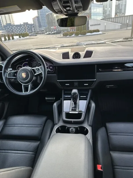 Porsche Cayenne 2022 — миниатюра 5