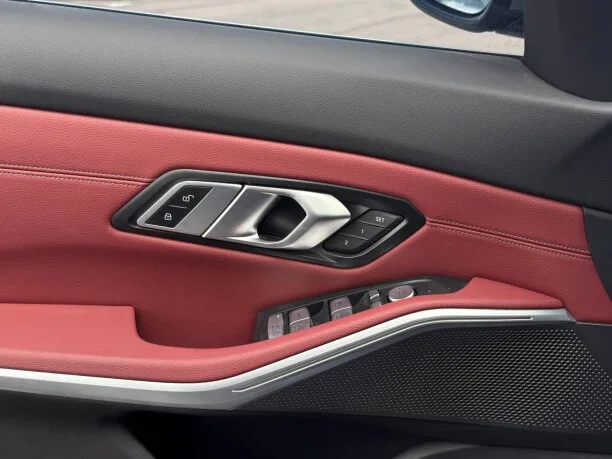 BMW i3 2023 — миниатюра 3