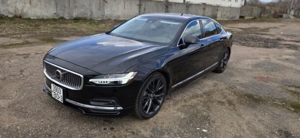 Volvo S90 2023 — фото 1, купить с доставкой в Москву