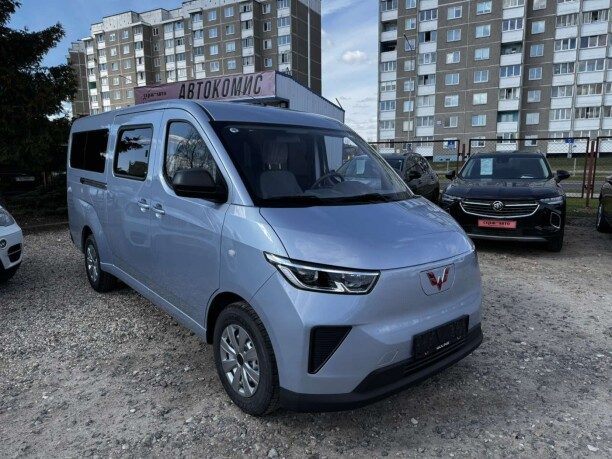 Wuling Yangguang 2025