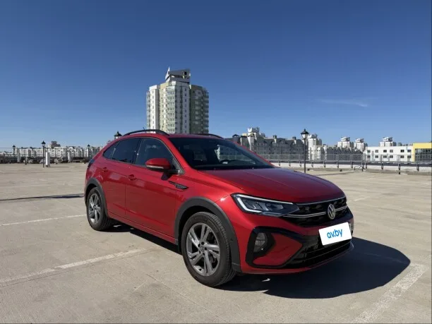 Volkswagen Taigo 2022 — фото 1, купить с доставкой в Москву