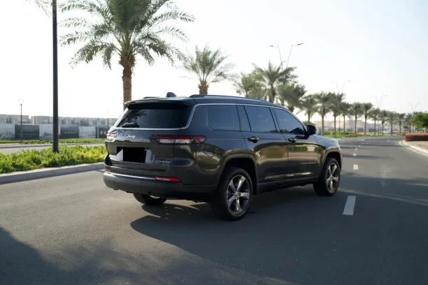 Jeep Grand Cherokee 2022 — миниатюра 2