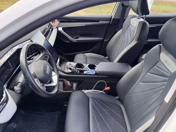 Geely Atlas 2025 — миниатюра 4
