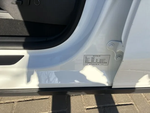 Tesla Model Y 2022 — миниатюра 5