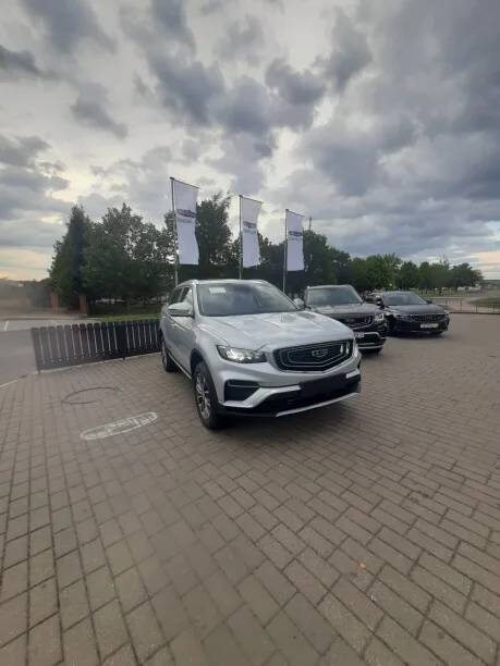 Geely Atlas Pro 2023 — фото 1, купить с доставкой в Москву