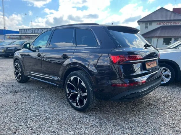 Audi Q7 2022 — миниатюра 2