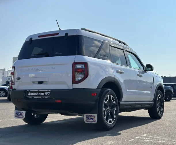 Ford Bronco Sport 2023 — миниатюра 2