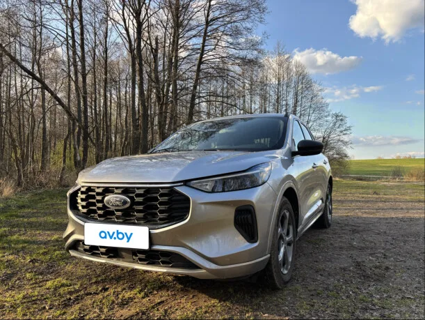 Ford Escape 2024 — фото 1, купить с доставкой в Москву