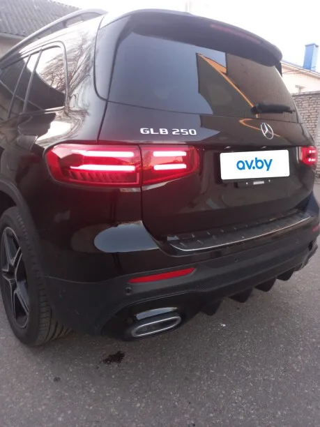 Mercedes-Benz GLB-Class 2023 — миниатюра 5