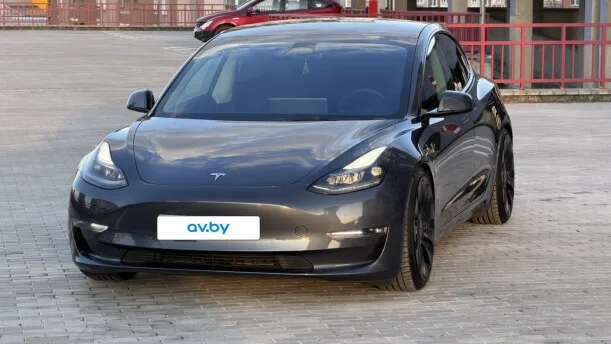 Tesla Model 3 2022 — миниатюра 5
