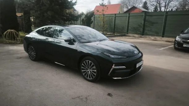 Geely Galaxy Starshine 8 2025 — фото 1, купить с доставкой в Москву