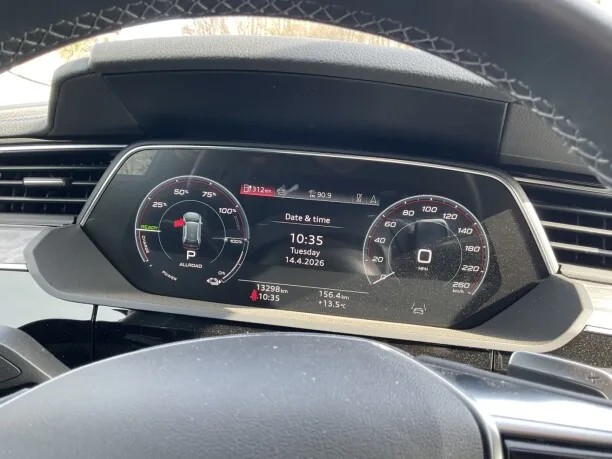 Audi Q8 e-tron 2024 — миниатюра 3