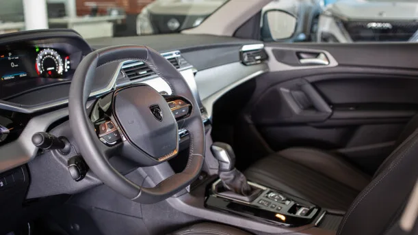 Peugeot 408 2023 — миниатюра 3