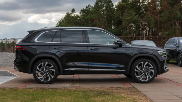 Geely Xingyue L 2023 — миниатюра 4