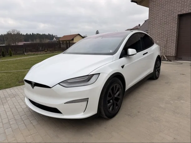 Tesla Model X 2022 — фото 1, купить с доставкой в Москву